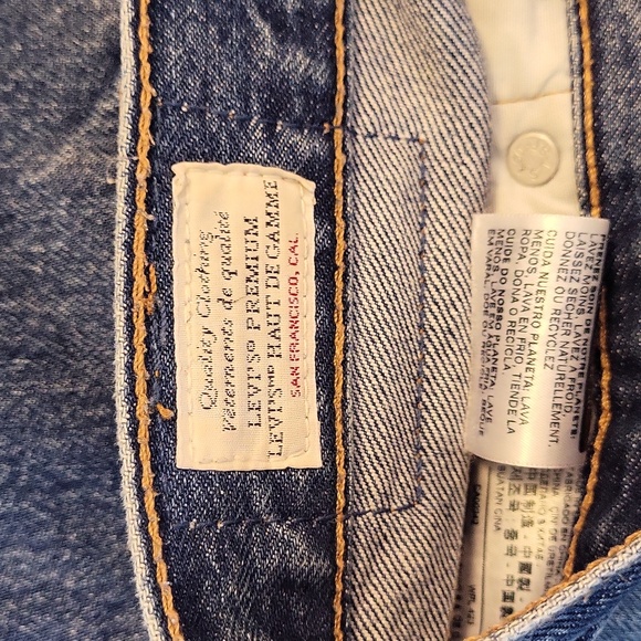 Levi Jeans - Picture 6 of 8